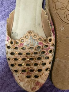 Jaipuri Floral embellised Flats