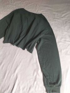 H&amp;M Crop Sweatshirt