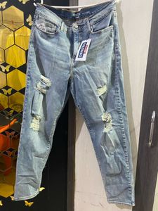 Levi’s distressed mom fit jeans