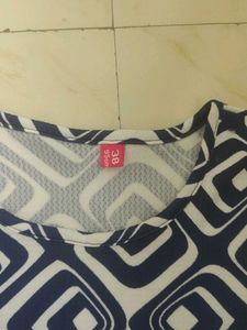 Patterned Centre Slit Kurti