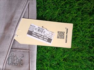 Men&#39;s (Silver) 28 Chino pant for casual wear