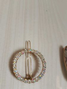 Combo Of 3 Earings,Saree Pin And Hair Clip