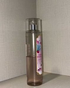 Strawberry Snowflakes Body Mist