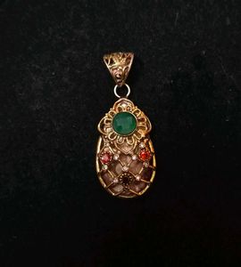 Victorian Style  Pendant For Women