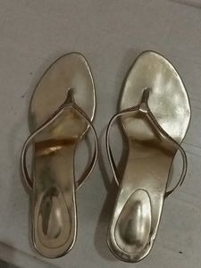 Womens Stones Golden Chappal