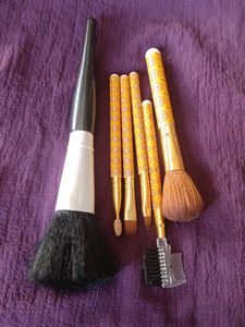 Makeup Brushes