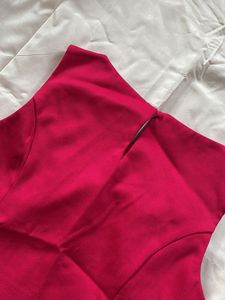 Magenta Sleeveless Top