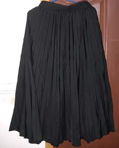 Black Pleated Midi Skirt