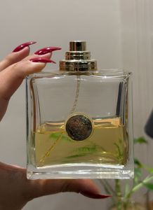 Versace Pour Femme