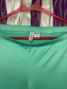 H&amp;M Green Bootcut Trousers