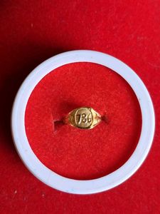 beautiful new born babies fingers ring gold