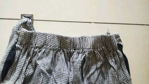URBANIC GINGHAM SKORT