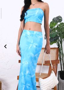 New Blue Floral Maxi Skirt(Bargainable)