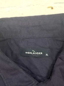 Men&#39;s Black Button-Down Shirt