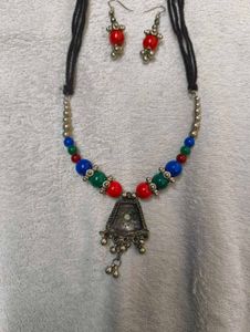 Ethnic Neck Piece With Earrings