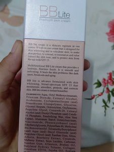 Skin Whitening Spf 25 + Broad Spectrum Cream