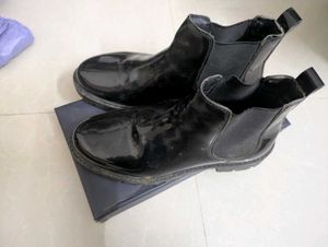 Black Chelsea Boots