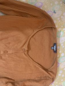 fasttt 🤩🥳Ribbed Button-Front Crop Top