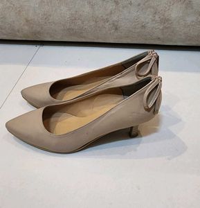 Classy Nude  Heel Pumps