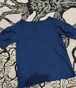 Minimalist Navy Blue Crew Neck