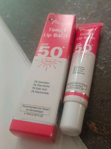 Tinted Lip Balm Containing SPF 50++