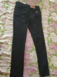 Unisex Black Formal Pant