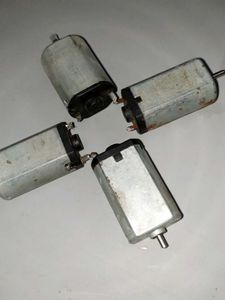 Lot of 4 DC Motors
