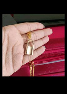 Lock Pendant Chain