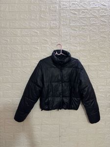 Chic Black Puffer Jacket for Women