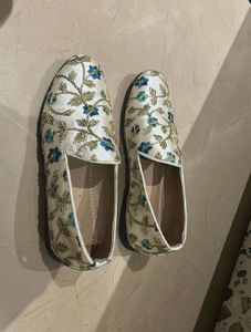 Embroidered Ethnic Loafers