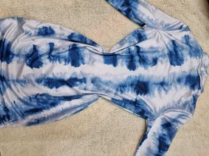 Urbanic Blue Tie-Dye Bodycon Long Sleeve Dress