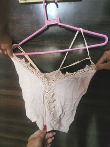 F21 Criss Cross Back Fancy Crop Top 🌼