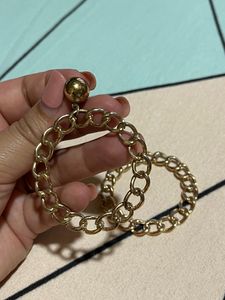 Large hoop earrings. 🌼