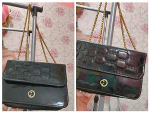 🖤Caprese Black Slingbag