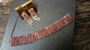 Choker Neckpiece With Earrings Set.