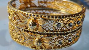 Golden Oxidised Bangles