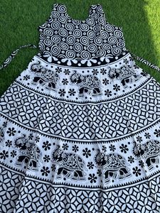 black nd white reguler gown