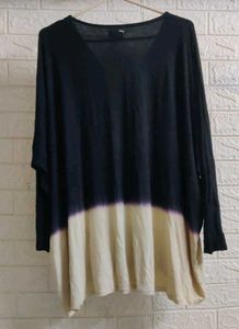 Black &amp; Beige Shaded V-neck T-shirt