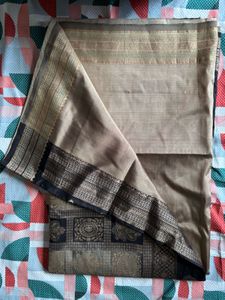 Elegant Black &amp; Gold Saree