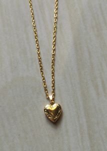 Gold Plated Openable Heart Pendant .