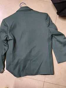 Stylish Blazer with Tie