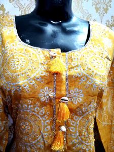 Very Attractive And Good Looking Kurta Plazo Pant