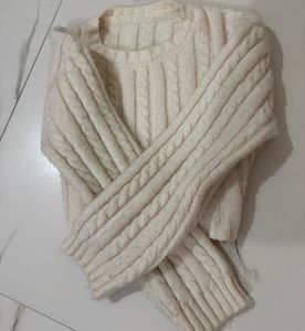 Cozy Cable Knit Cropped Sweater