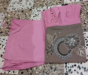 Beautiful Pink Colour Salwar Suit, Short Kurti, Designed Suit, With Beautiful Neck Design😊 Duppata i Don&#39;t Have, But Can Arrange One Stole If Anyone Wants😘