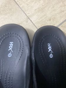 HRX Black Flip Flops