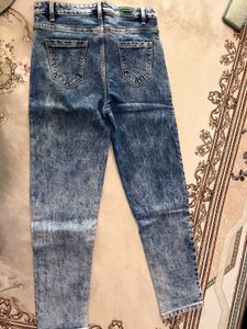 Blue Faded Jeans
