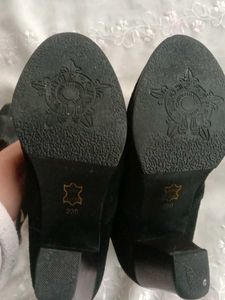 Real suede calf lenght boot