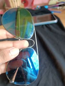 Aviator Sunglasses - Blue Mirrored Lenses