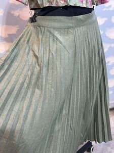 Floral Print Crop Top with PleatedFlar