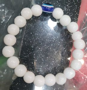 White Beaded Bracelet
